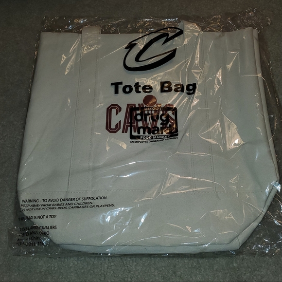 NEW Cleveland Cavaliers Cavs Basketball NBA Canvas Tote Bag NIP - Picture 2 of 12